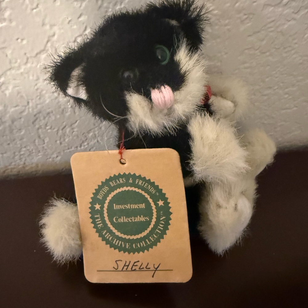 Shelly Boyd’s Bears and friends